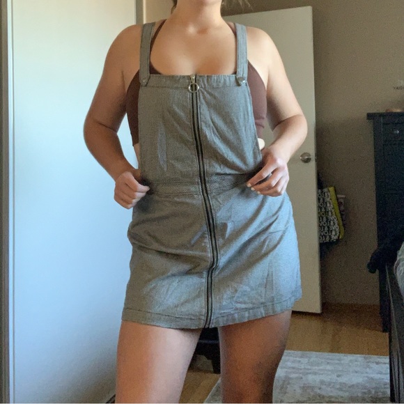 DIVIDED Checkered Overall Dress - Picture 2 of 5